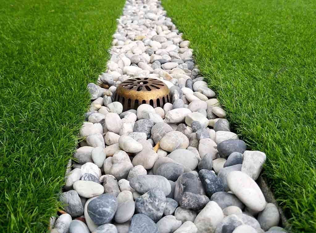 Soakaway-drainage-contractor.jpg